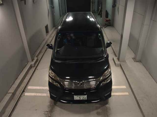 TOYOTA VELLFIRE 2010