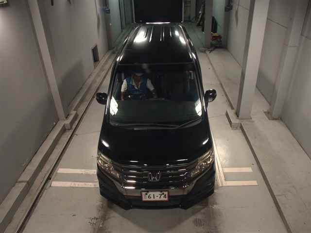 HONDA STEP WAGON 2012