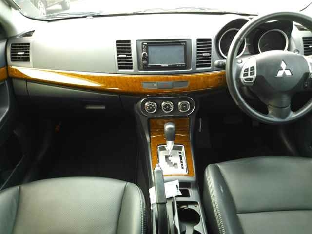 MITSUBISHI GALANT FORTIS 2012