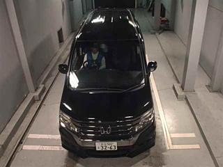 HONDA STEP WAGON 2013