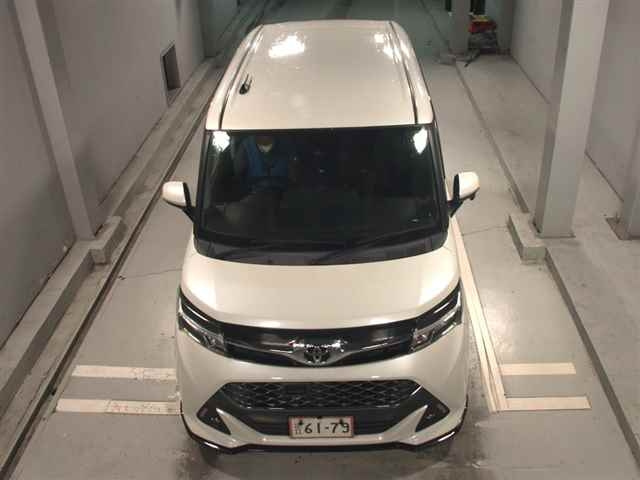 TOYOTA TANK 2017