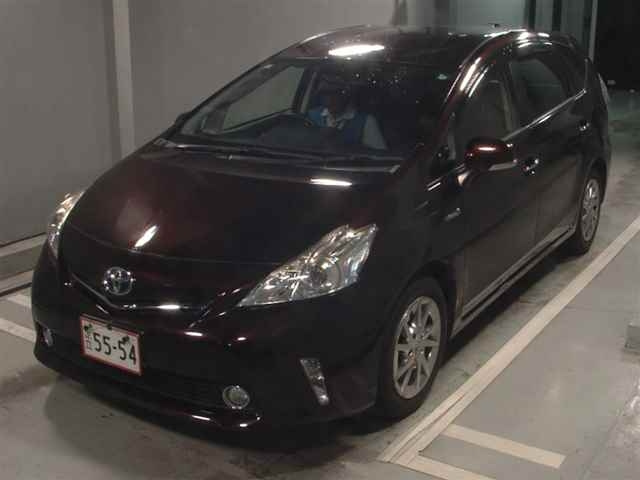 TOYOTA PRIUS ALPHA 2014