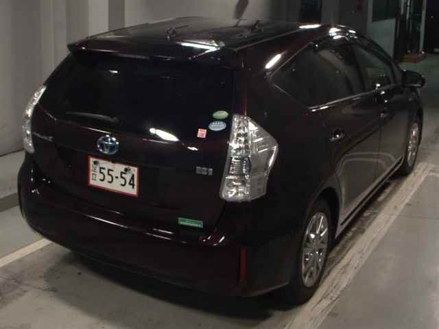TOYOTA PRIUS ALPHA 2014