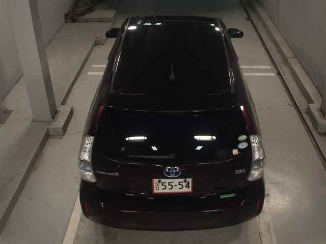 TOYOTA PRIUS ALPHA 2014
