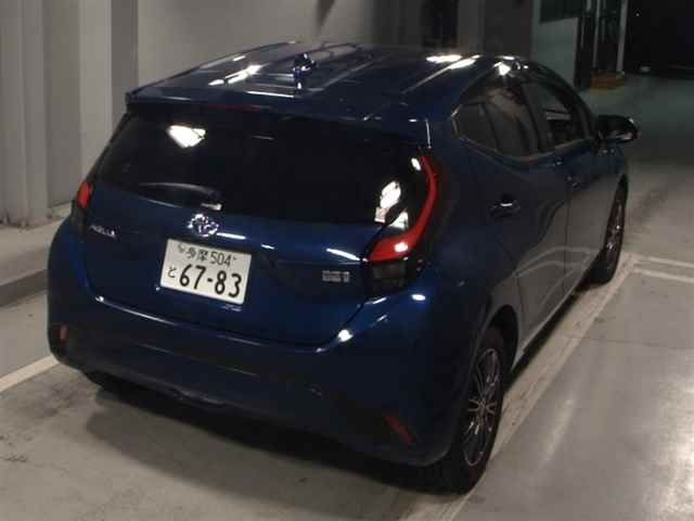TOYOTA AQUA 2022