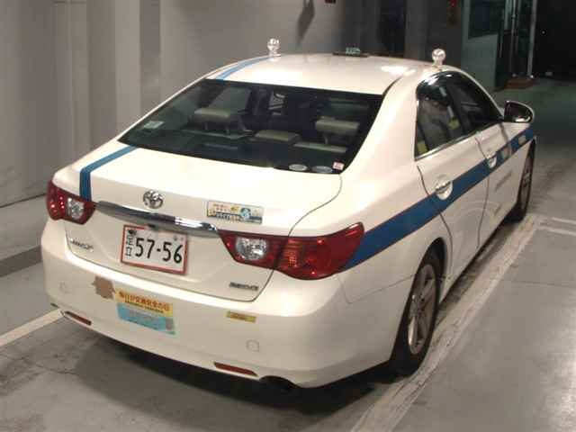 TOYOTA MARK X 2010