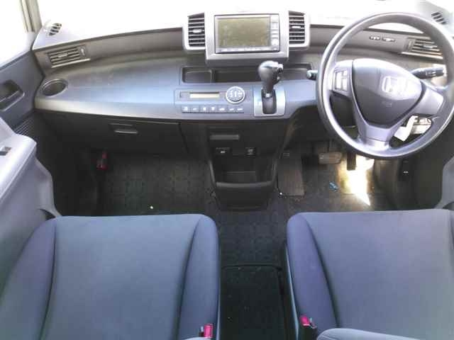 HONDA FREED 2008