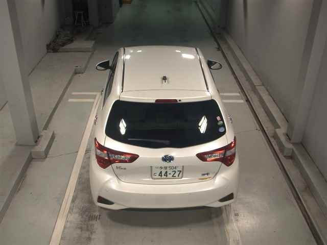 TOYOTA VITZ 2019