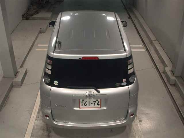 TOYOTA SIENTA 2009