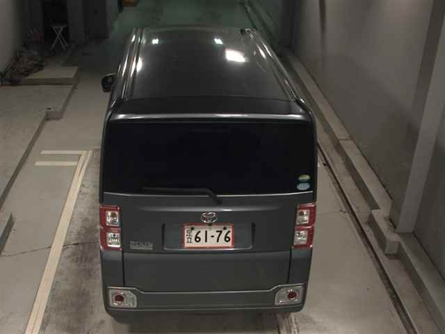 TOYOTA PIXIS MEGA 2016