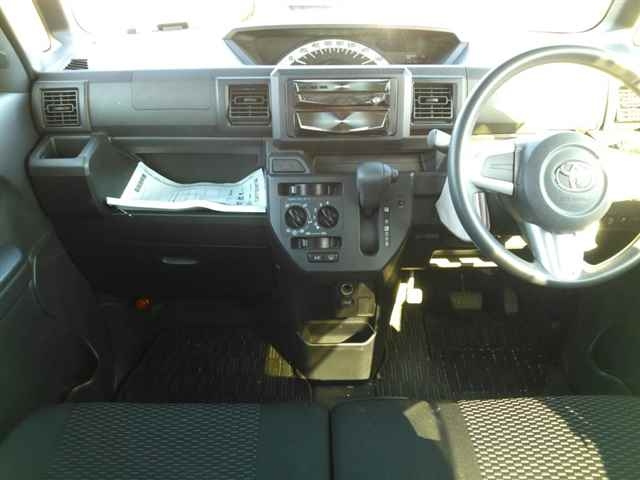 TOYOTA PIXIS MEGA 2016