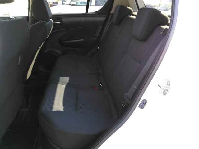 SUZUKI SWIFT 2010