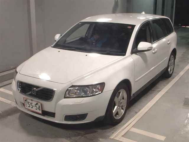 VOLVO V50 2010
