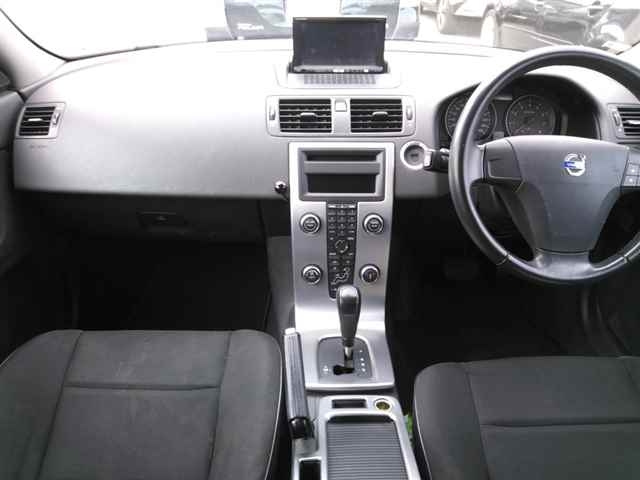 VOLVO V50 2010