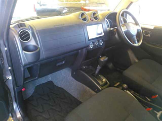 NISSAN KIX 2009