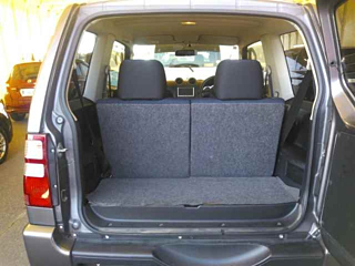 NISSAN KIX 2009