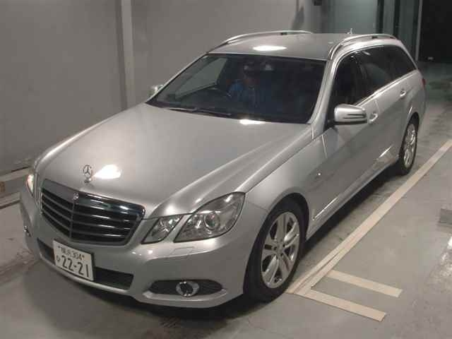 MERCEDES BENZ E CLASS WAGON 2010