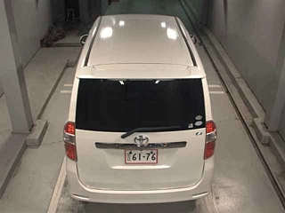 TOYOTA NOAH 2008