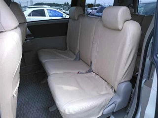 TOYOTA NOAH 2008