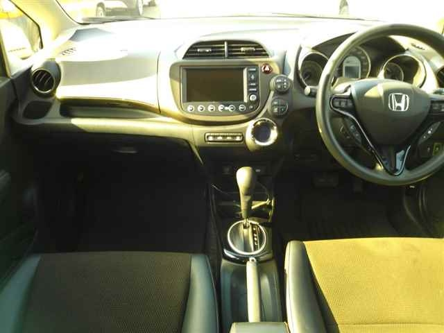 HONDA FIT SHUTTLE 2012