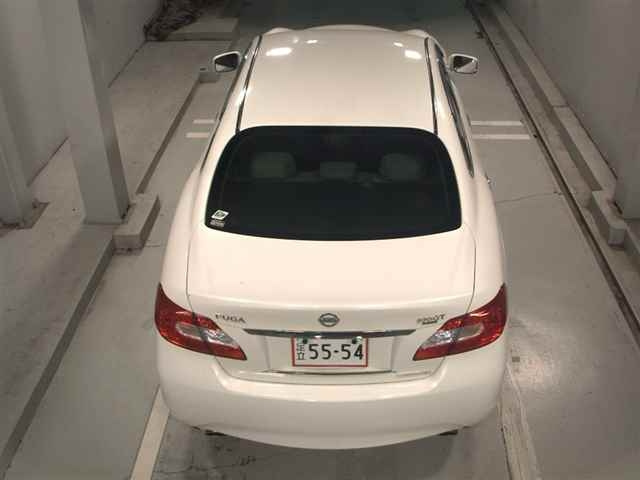 NISSAN FUGA 2014