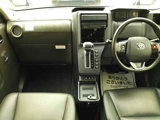 TOYOTA JPN TAXI 2018