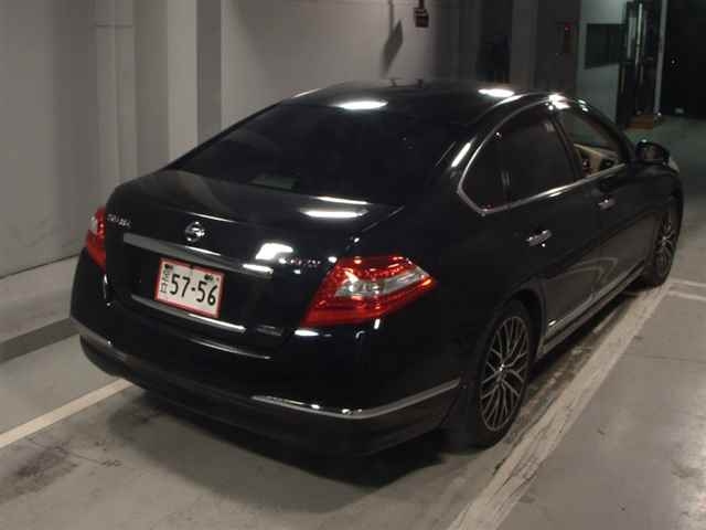NISSAN TEANA 2011