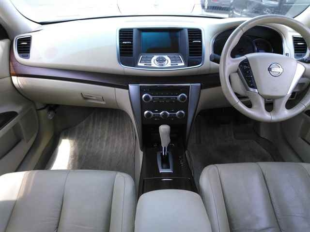 NISSAN TEANA 2011