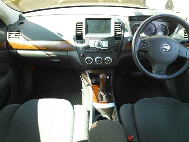 NISSAN SYLPHY 2008