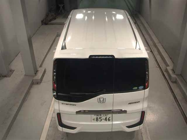 HONDA STEP WAGON 2016