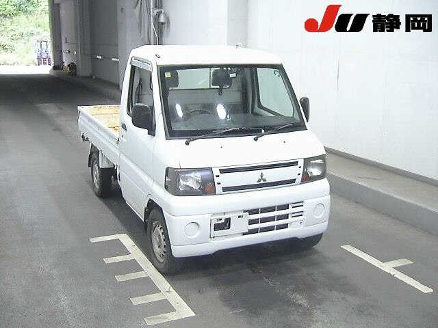 MITSUBISHI MINICAB TRUCK 2011