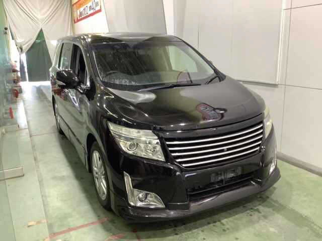 NISSAN ELGRAND 2010