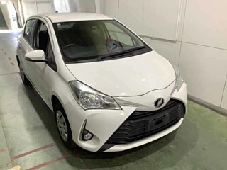TOYOTA VITZ 2018