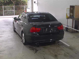 BMW 3 SERIES 2011