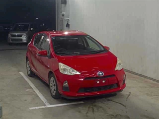 TOYOTA AQUA 2013