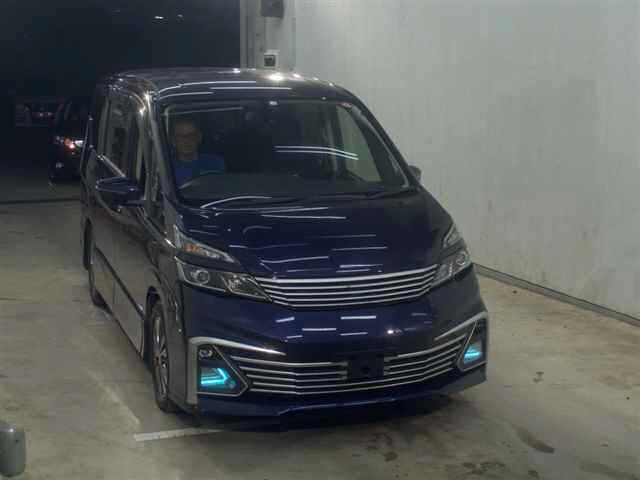 NISSAN SERENA 2017