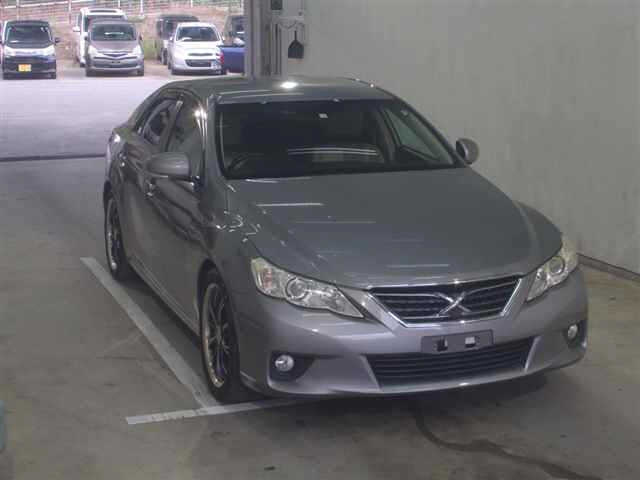 TOYOTA MARK X 2010