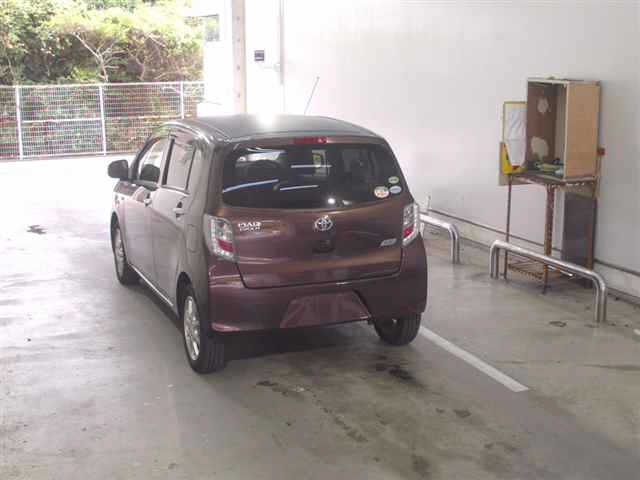 TOYOTA PIXIS EPOCH 2013