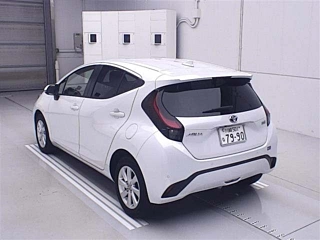 TOYOTA AQUA 2022