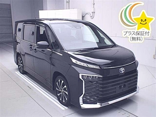 TOYOTA VOXY 2022
