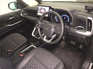TOYOTA VOXY 2022