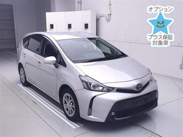 TOYOTA PRIUS ALPHA 2017