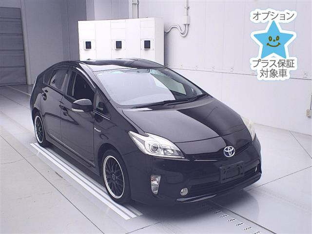 TOYOTA PRIUS 2016