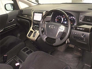 TOYOTA VELLFIRE 2011