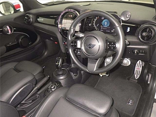 BMW MINI 2022