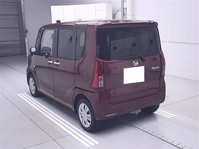 DAIHATSU TANTO 2021