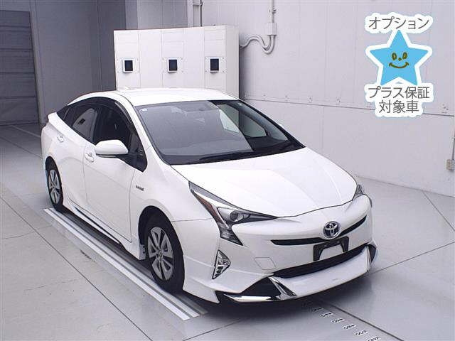 TOYOTA PRIUS 2018