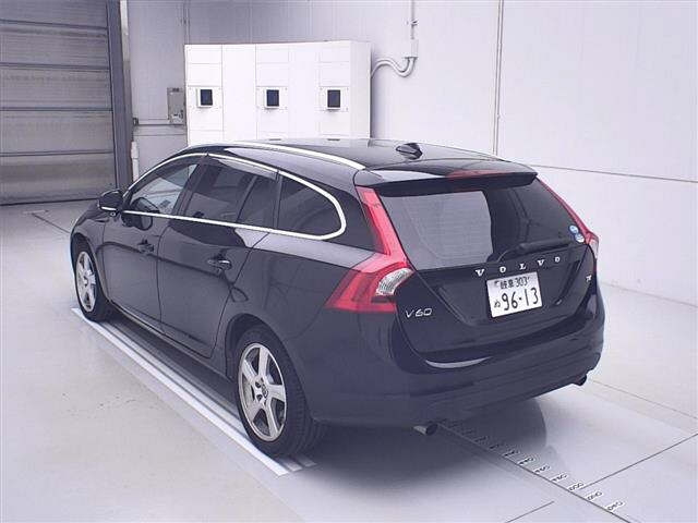 VOLVO V60 2013