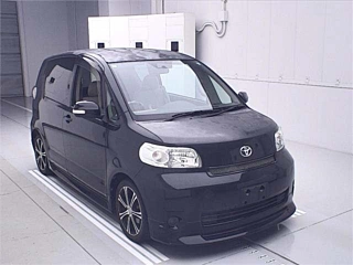 TOYOTA PORTE 2009