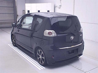 TOYOTA PORTE 2009
